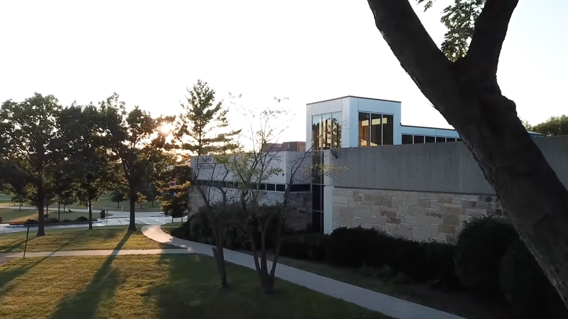 A building on the Trinity Evangelical Divinity School's Chicago-area campus.